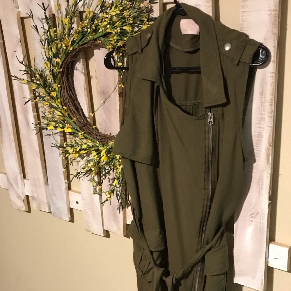 Love tree trench vest